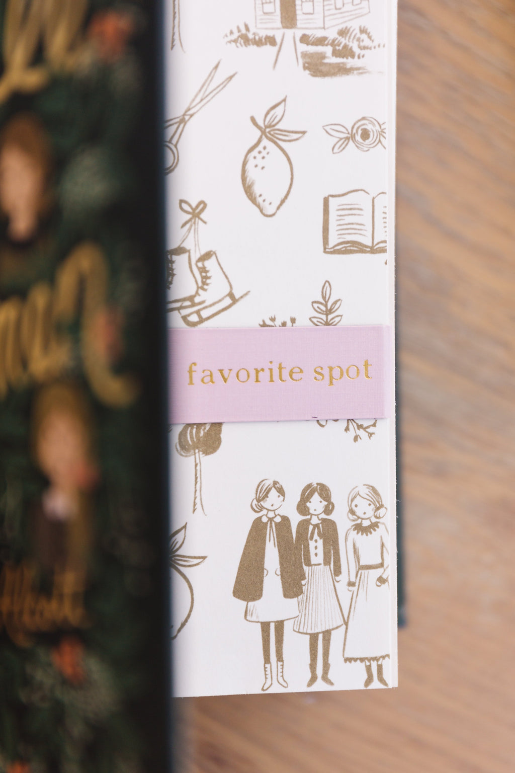 Classic Heart Gold Foil Embossed Magnetic Bookmark